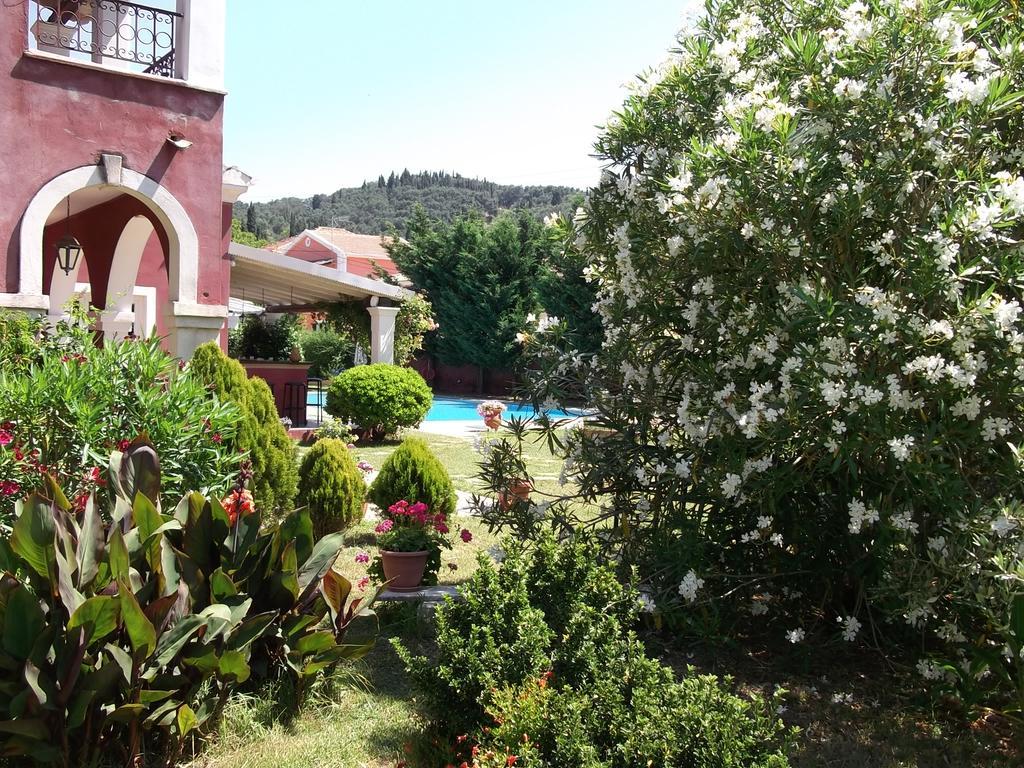 De Loulia Hotel Peroulades (Corfu)
