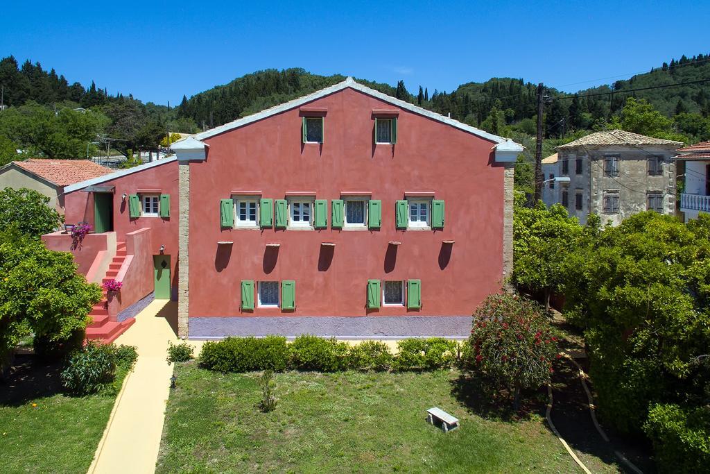De Loulia Peroulades (Corfu)