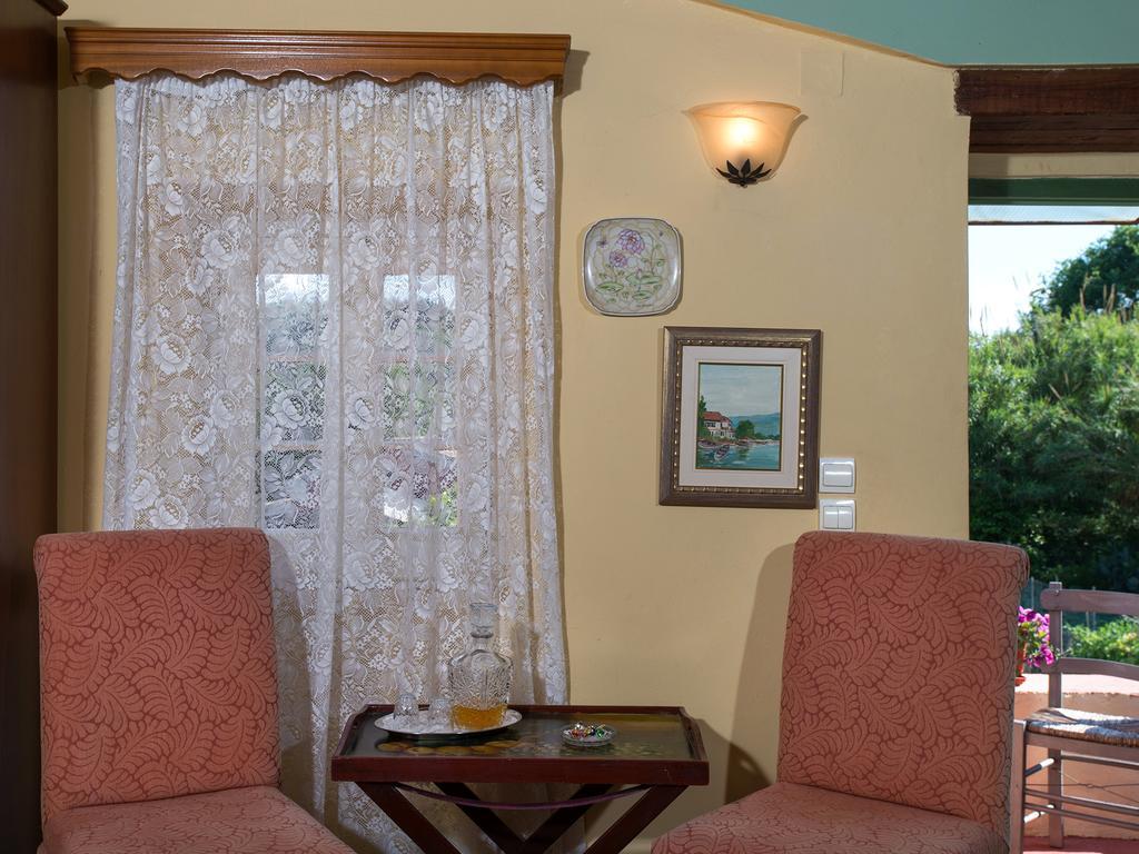 De Loulia 4* Peroulades (Corfu)