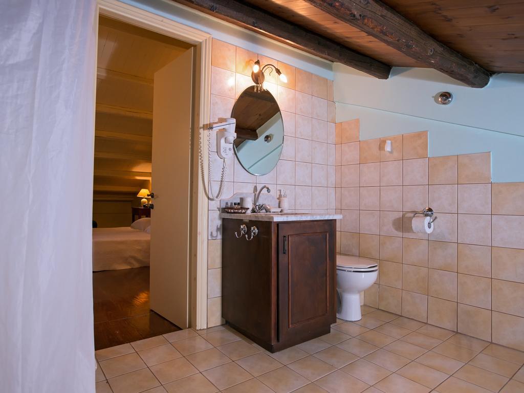 De Loulia 4* Peroulades (Corfu)