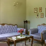 Villa De Loulia
