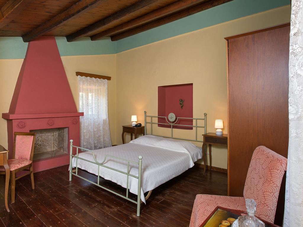 Hotel De Loulia 4*